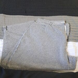 Black and White Capris